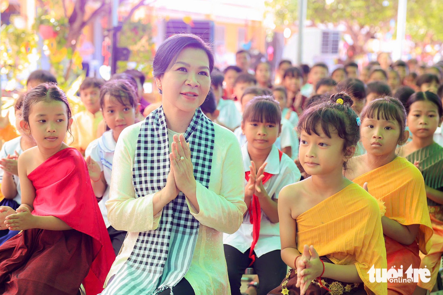 'Bữa ăn dinh dưỡng học đường' vun đắp đường đến trường cho học sinh vùng khó - Ảnh 4.