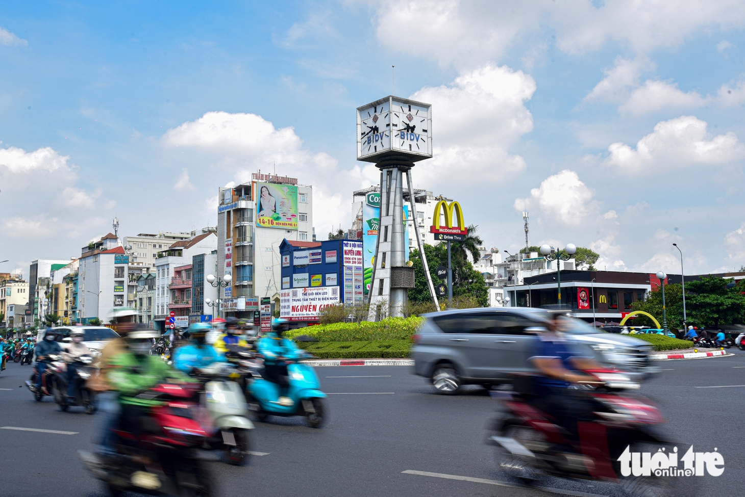 vòng xoay - Ảnh 2.