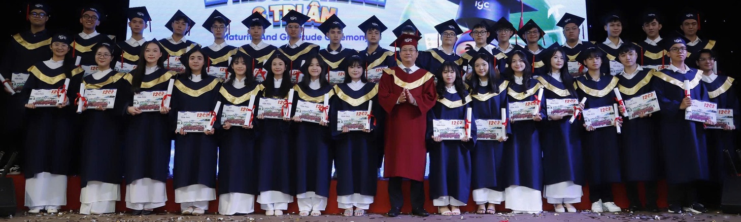 Nữ sinh TP.HCM chia sẻ giấc mơ áo lính tại lễ trưởng thành - Ảnh 4.