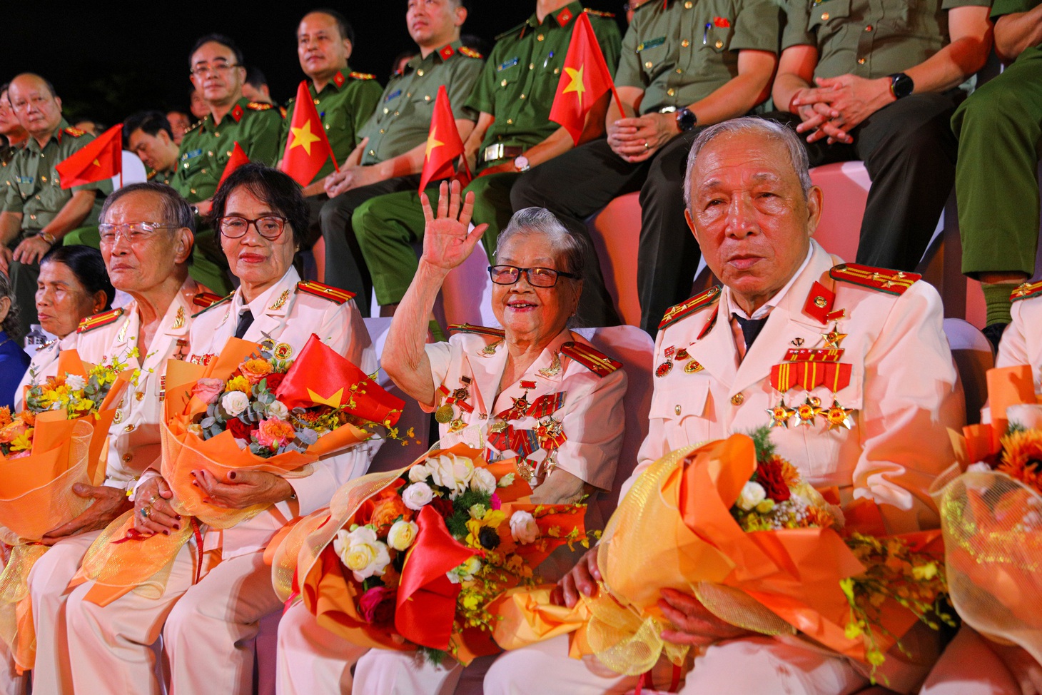 cầu Rồng - Ảnh 7.