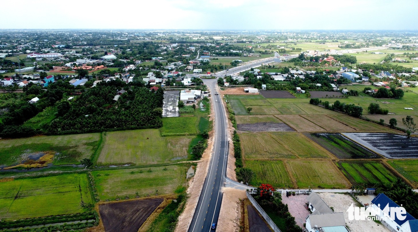 đường Hồ Chí Minh - Ảnh 7.