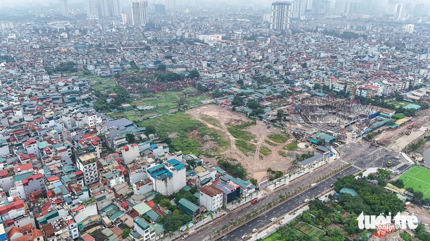 Cận cảnh khu đất dự kiến xây nhà tang lễ và 2 tòa tháp tưởng niệm ở nội đô Hà Nội - Ảnh 1.