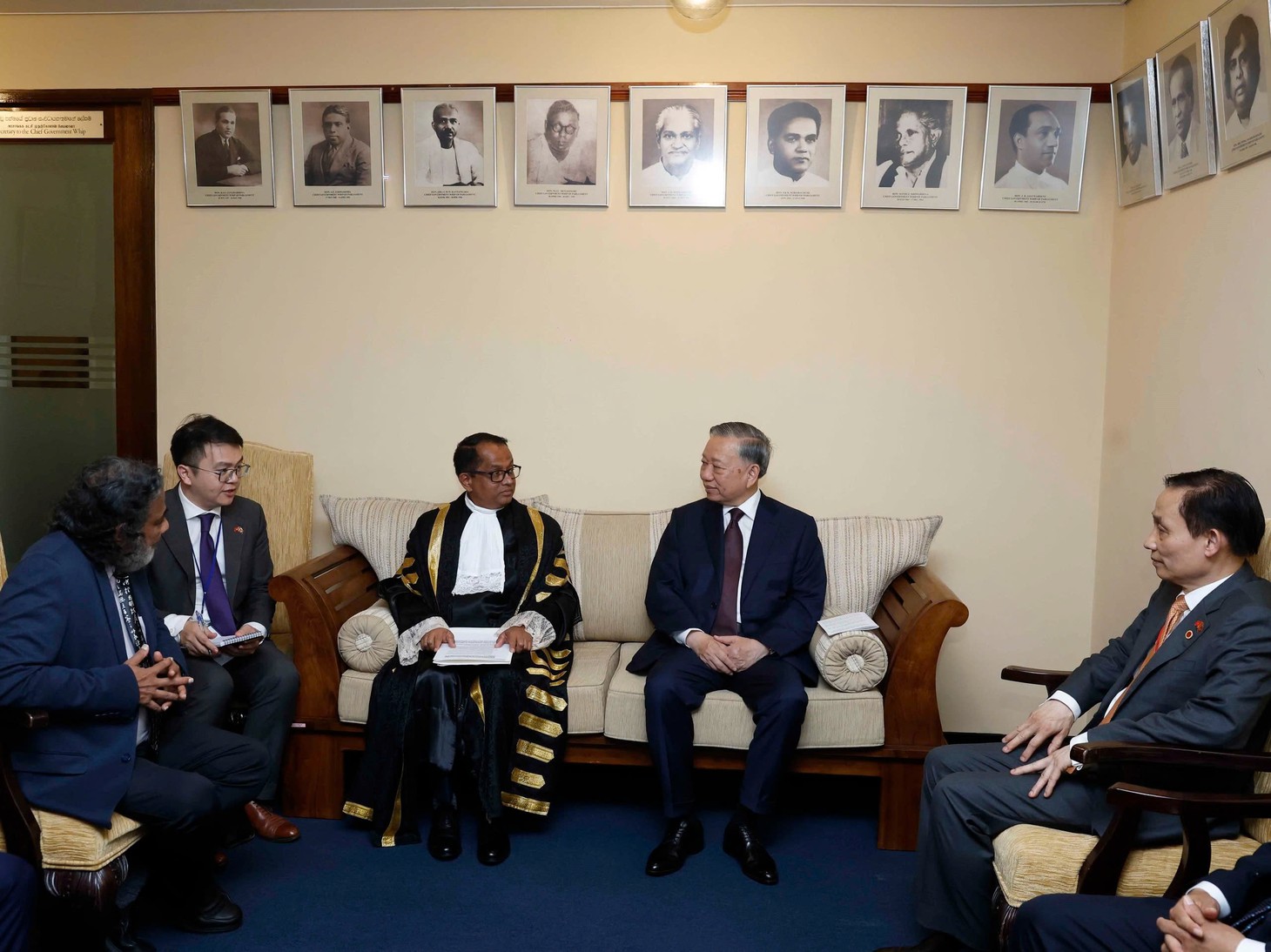 Phát biểu lịch sử của Tổng Bí thư, Chủ tịch nước Tô Lâm trước Quốc hội Sri Lanka - Ảnh 3.