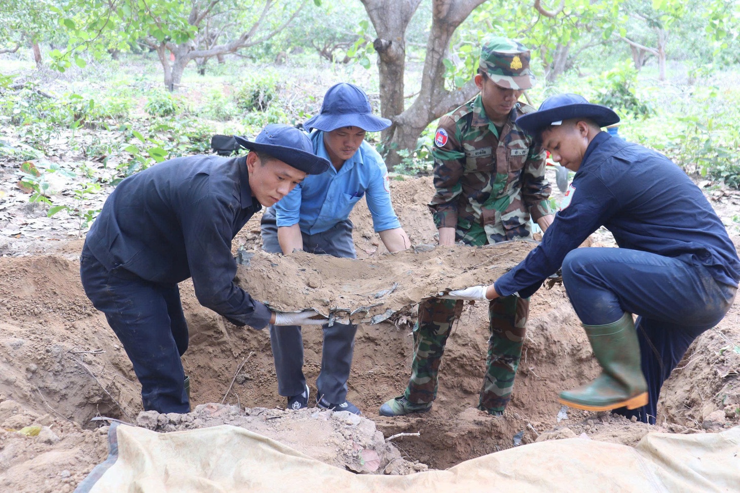 hài cốt liệt sĩ - Ảnh 2.