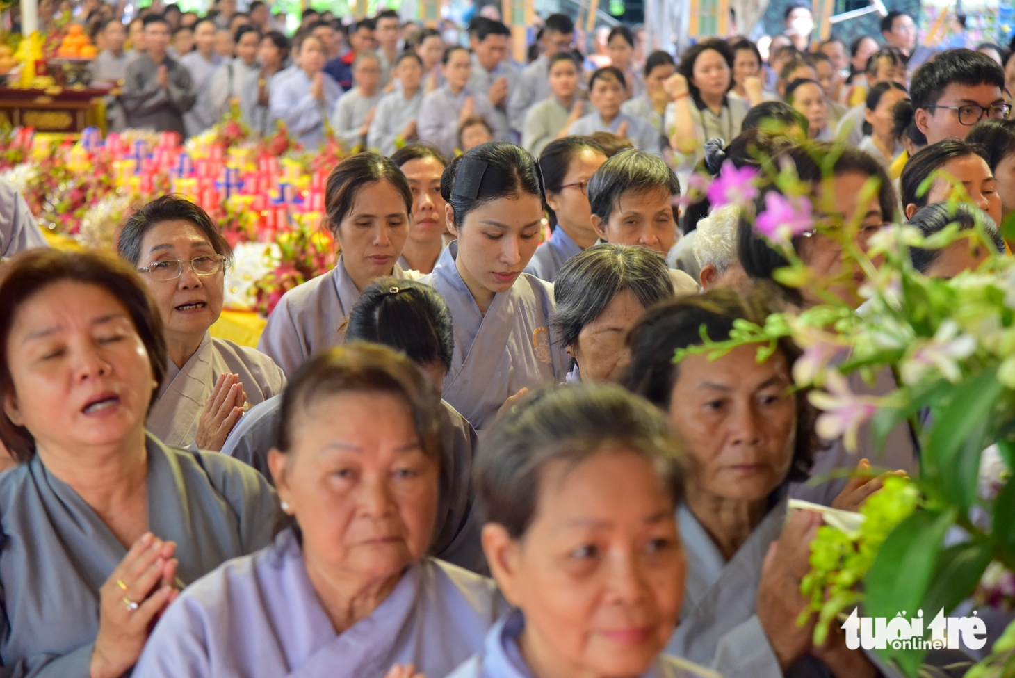 Lễ cầu siêu các anh hùng liệt sĩ tại công viên Lê Thị Riêng diễn ra xuyên đêm - Ảnh 18.