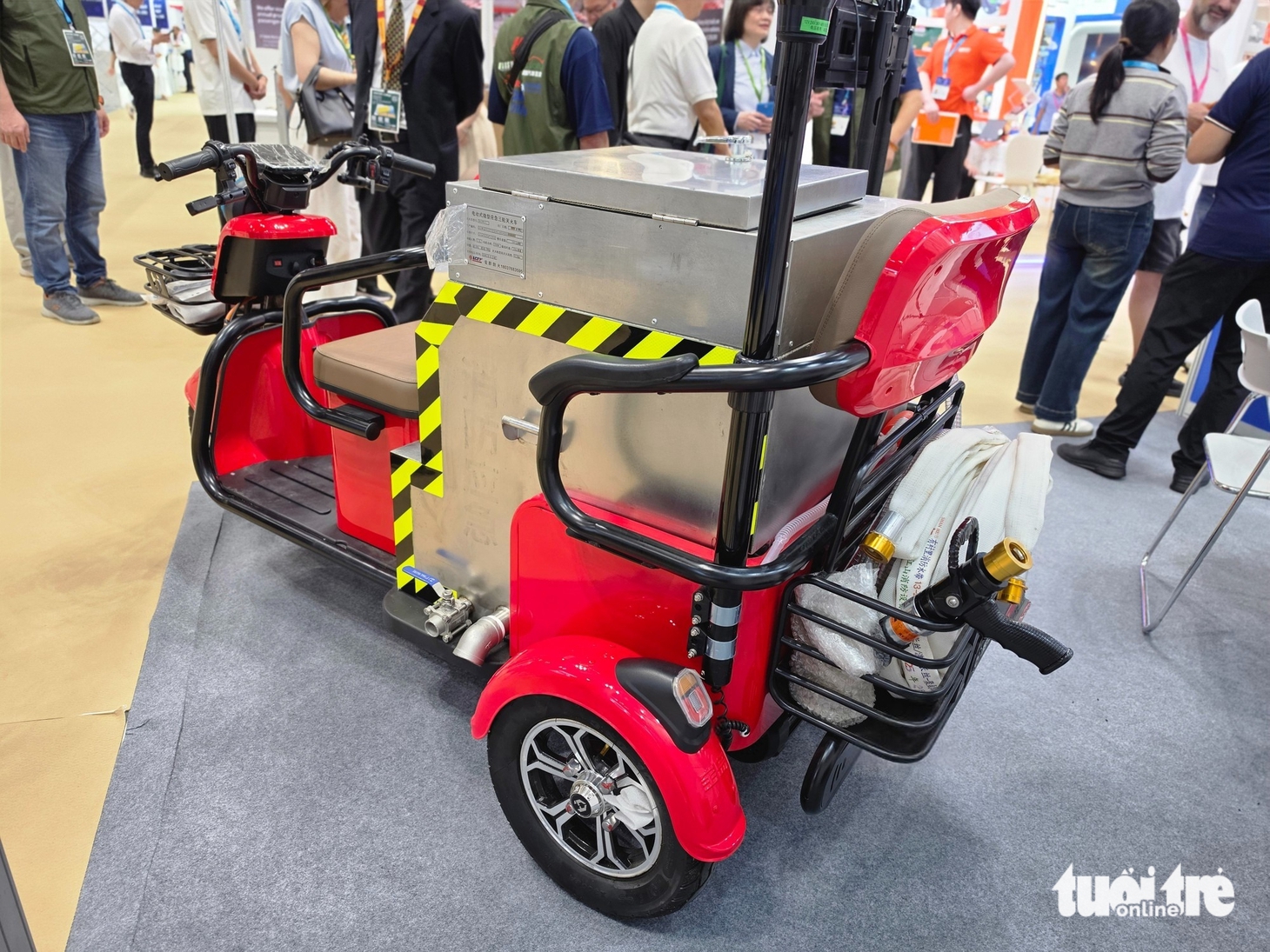 Xe điện chữa cháy mini ở Việt Nam: Chỉ nhỉnh hơn Honda SH, bồn nước 190 lít, triển khai trong 35 giây - Ảnh 3.