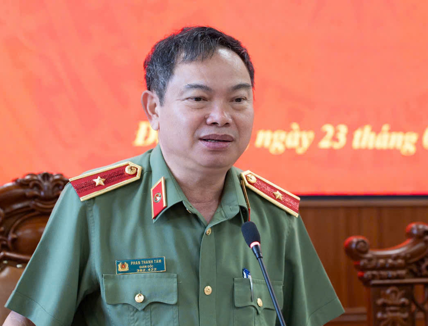 Chợ chồm hổm - Ảnh 2.