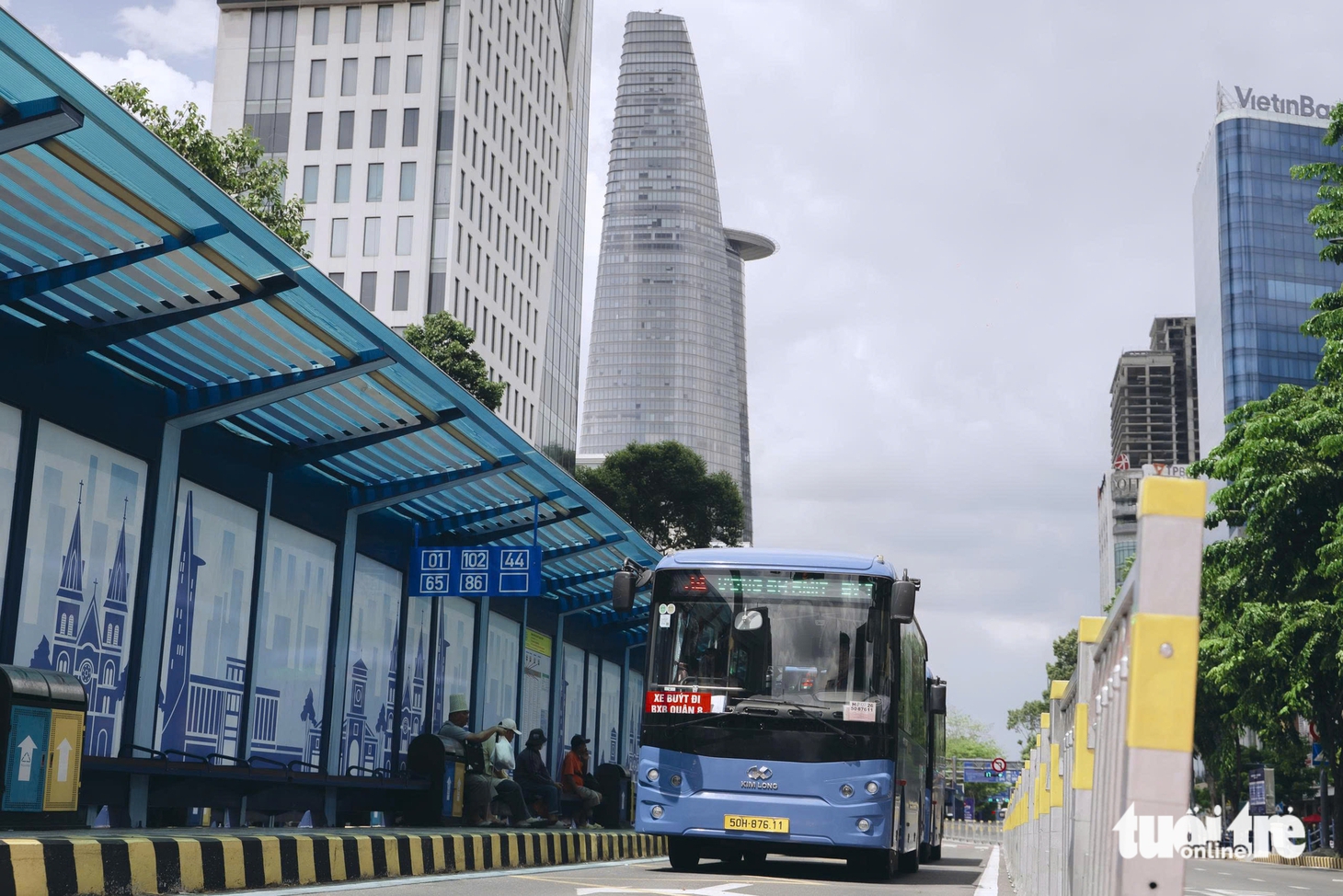 Cận cảnh dàn xe buýt tiện nghi, hiện đại trước ngày TP.HCM miễn phí vé cho người dân - Ảnh 2.