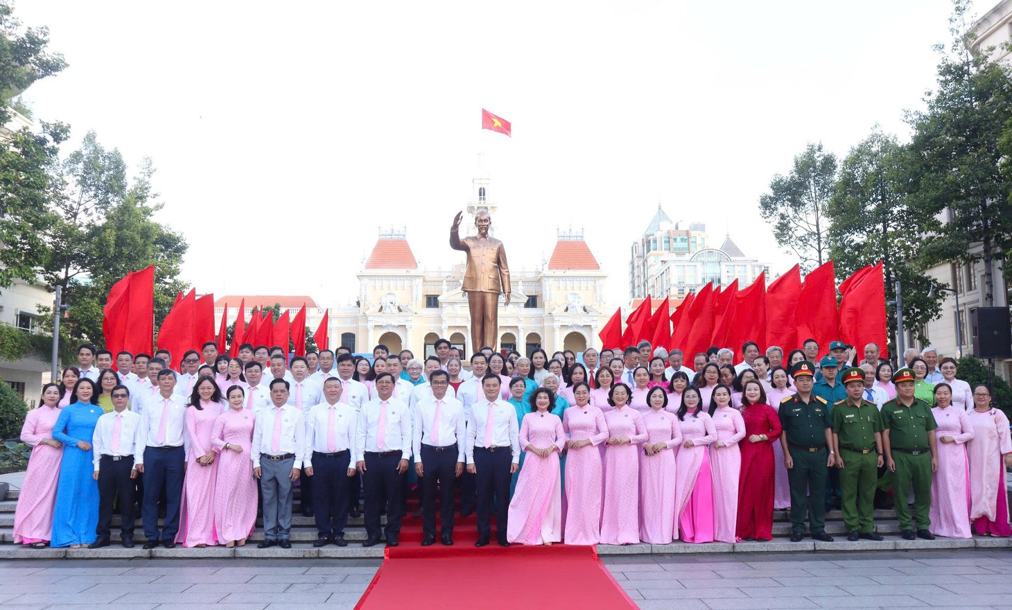 Phường Sài Gòn thực hiện 45 công trình thi đua dịp 50 năm thành phố mang tên Bác - Ảnh 2.