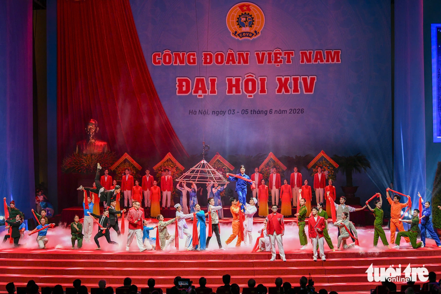 Tổng Bí thư, Chủ tịch nước Tô Lâm và nhiều lãnh đạo dự Đại hội XIV Công đoàn Việt Nam - Ảnh 8.