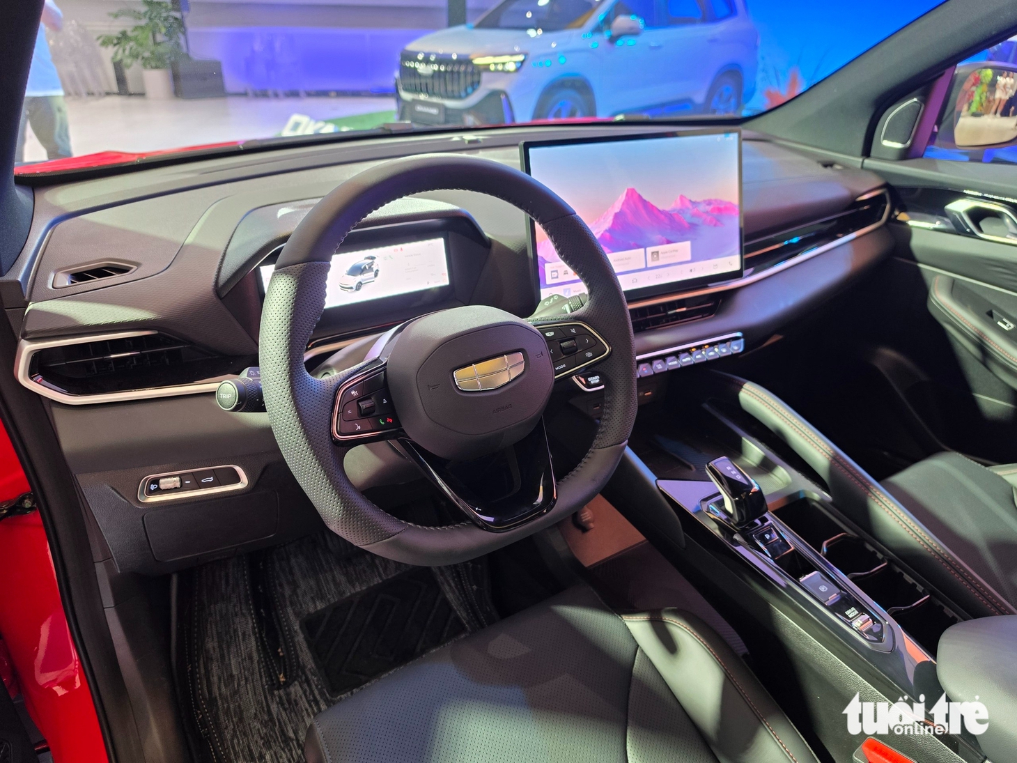 Geely Coolray 2026 ra mắt Việt Nam: Giá từ 499 triệu, SUV hạng B giá hạng A - Ảnh 12.