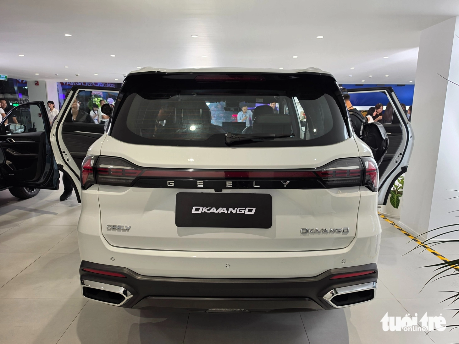 Geely Okavango ra mắt Việt Nam: Giá từ 739 triệu, rẻ hơn Toyota Corolla Cross dù rộng hơn Santa Fe - Ảnh 14.