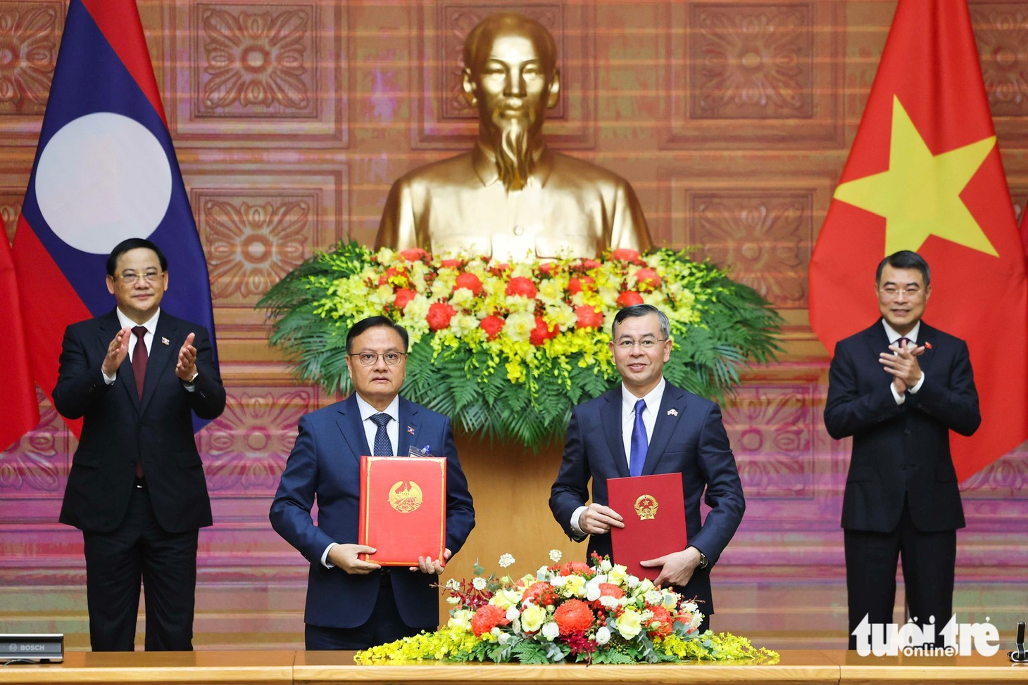 Lào - Ảnh 2.