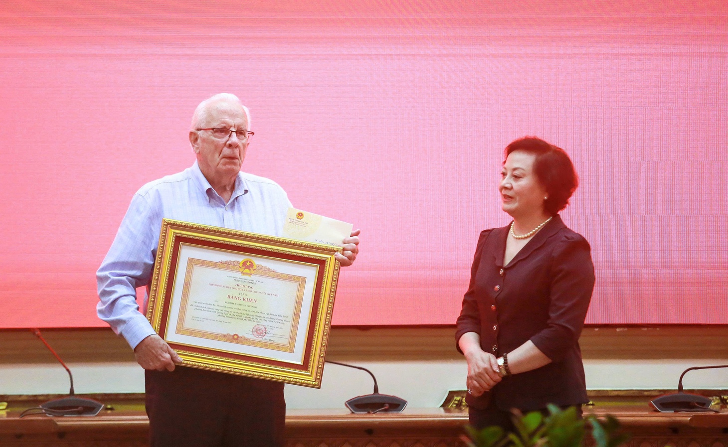 Đầu tháng 7 triển khai các công việc để khai quật mộ liệt sĩ ở công viên Lê Thị Riêng - Ảnh 3.