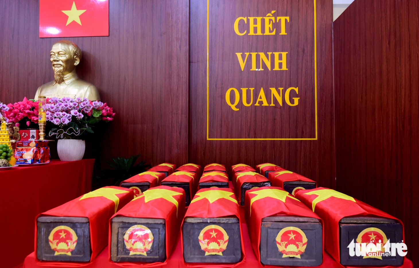 Thấy thêm nhiều hài cốt tại công viên Lê Thị Riêng, nhói lòng các liệt sĩ chôn chồng lên nhau - Ảnh 7.