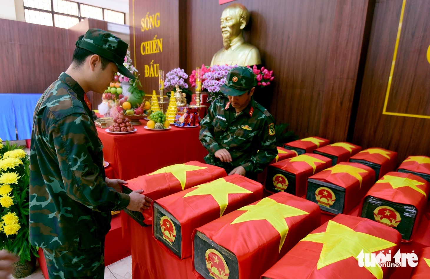 Thấy thêm nhiều hài cốt tại công viên Lê Thị Riêng, nhói lòng các liệt sĩ chôn chồng lên nhau - Ảnh 6.