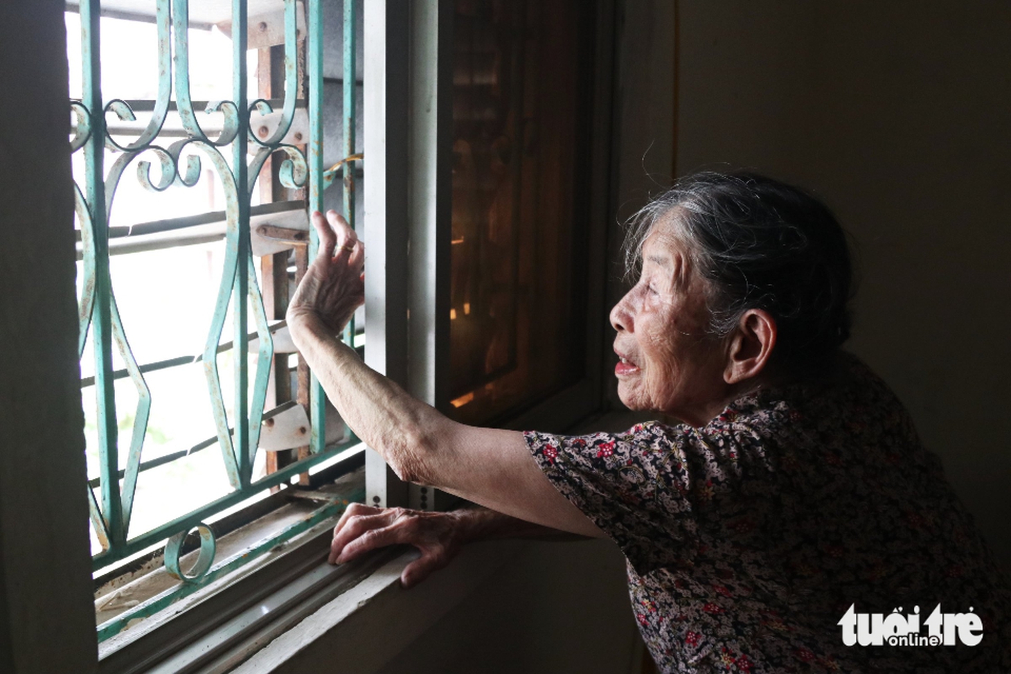 Người dân bất an sống trong chung cư 50 năm tuổi 'rệu rã' - Ảnh 8.