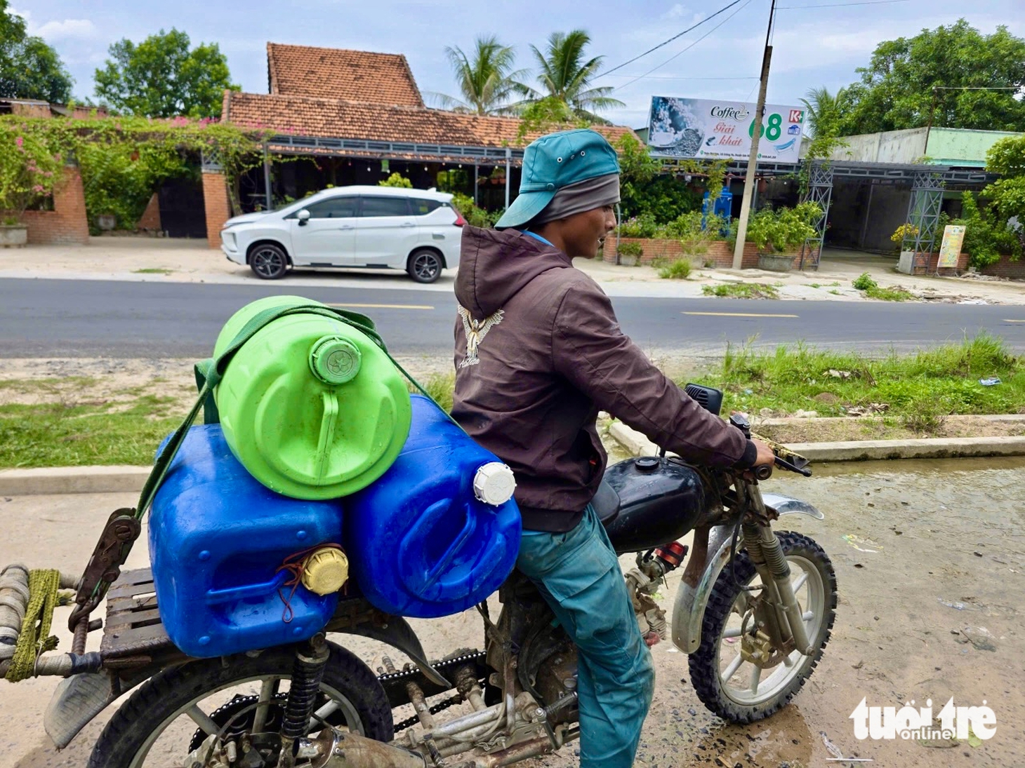 Người dân phía Đông Đắk Lắk thiếu nước sinh hoạt - Ảnh 11.