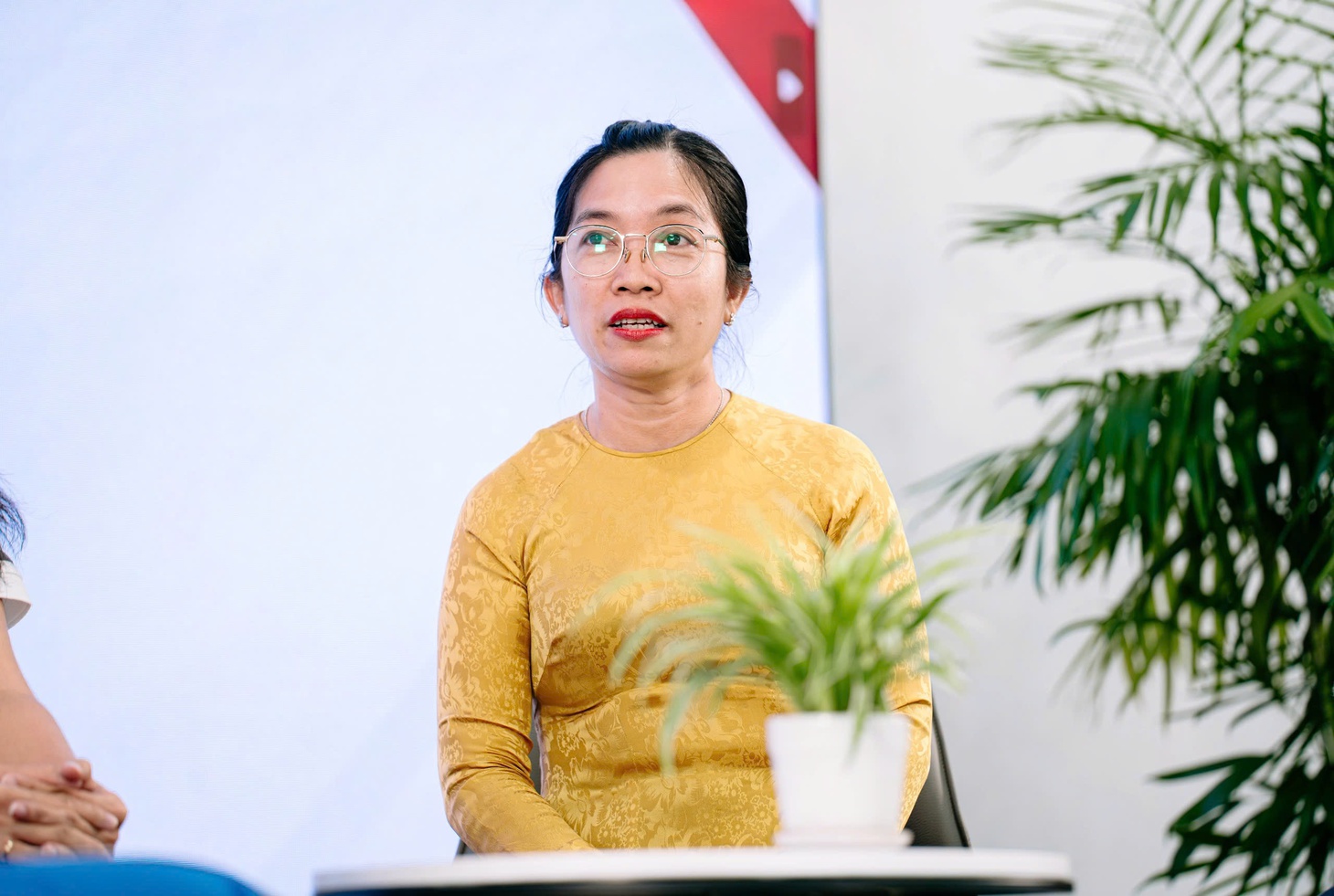 Học tiếng Anh thời AI: Đừng để máy nghĩ thay - Ảnh 2.