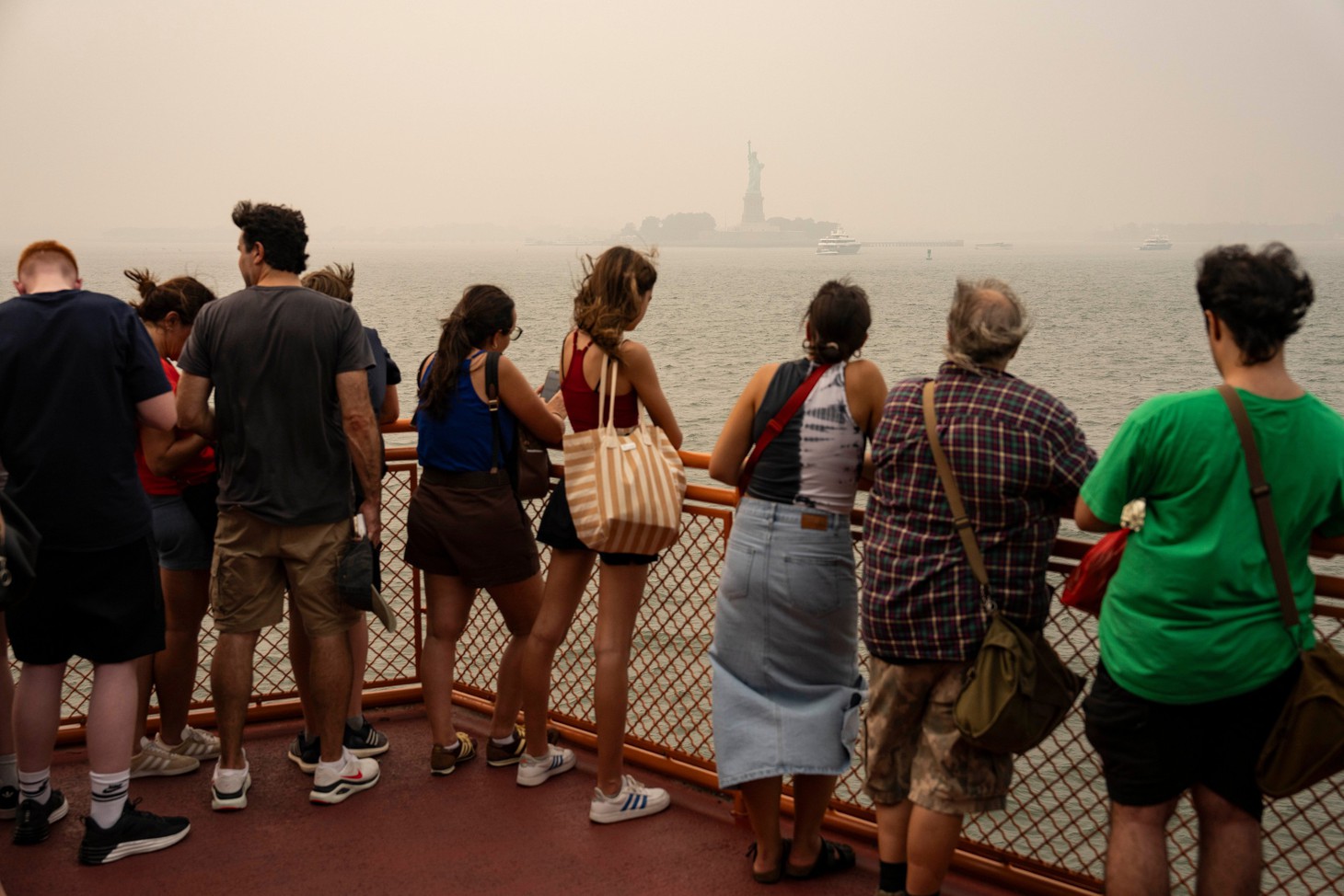 New York chìm trong khói cháy rừng từ Canada - Ảnh 6.