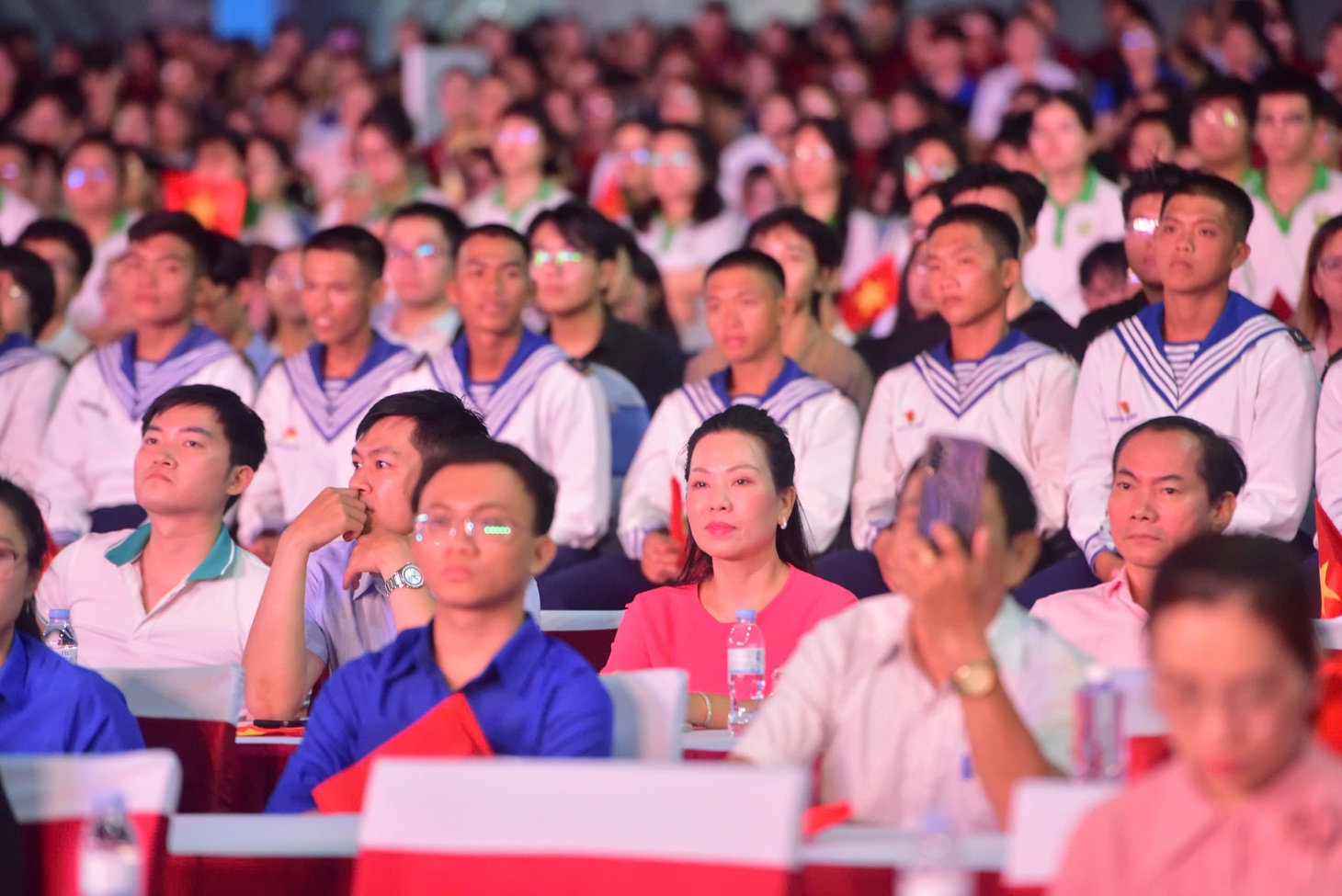 'Rạng rỡ tên Người' kết nối triệu trái tim hướng về thành phố 50 năm mang tên Bác - Ảnh 3.
