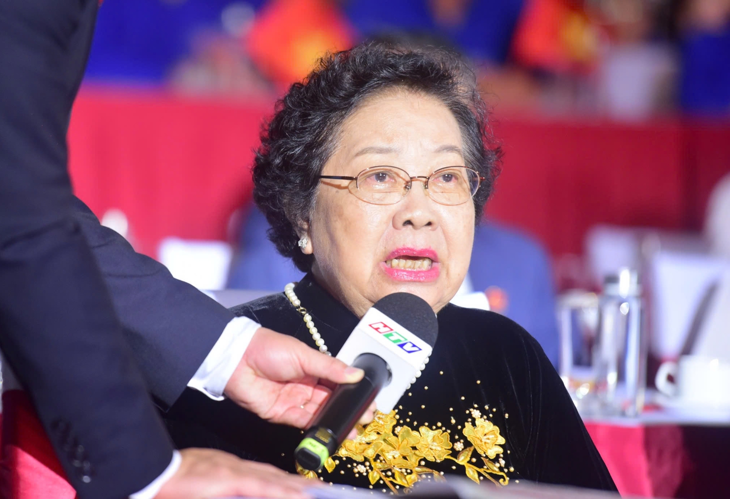 'Rạng rỡ tên Người' kết nối triệu trái tim hướng về thành phố 50 năm mang tên Bác - Ảnh 8.