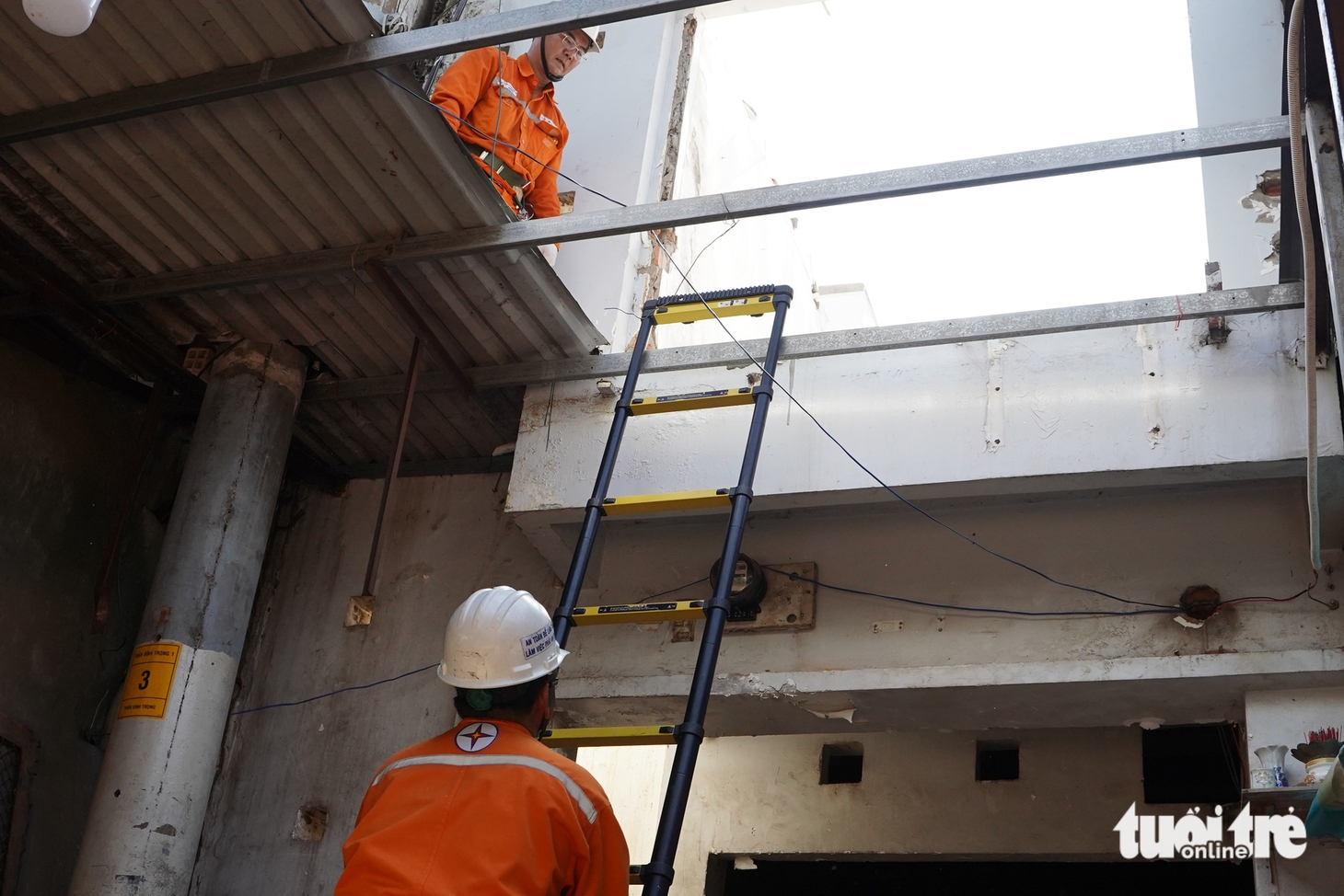 Nhiều hộ dân tất bật di dời, bàn giao mặt bằng mở rộng đường Trần Bình Trọng - Ảnh 3.