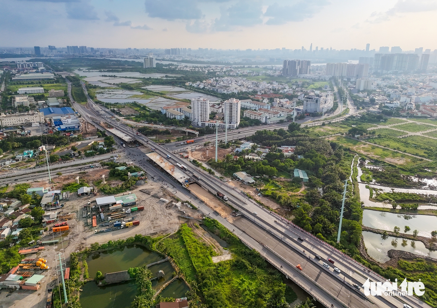 Nút giao Mỹ Thủy 4 tầng, 'van điều tiết' dòng xe cụm cảng Cát Lái TP.HCM - Ảnh 16.