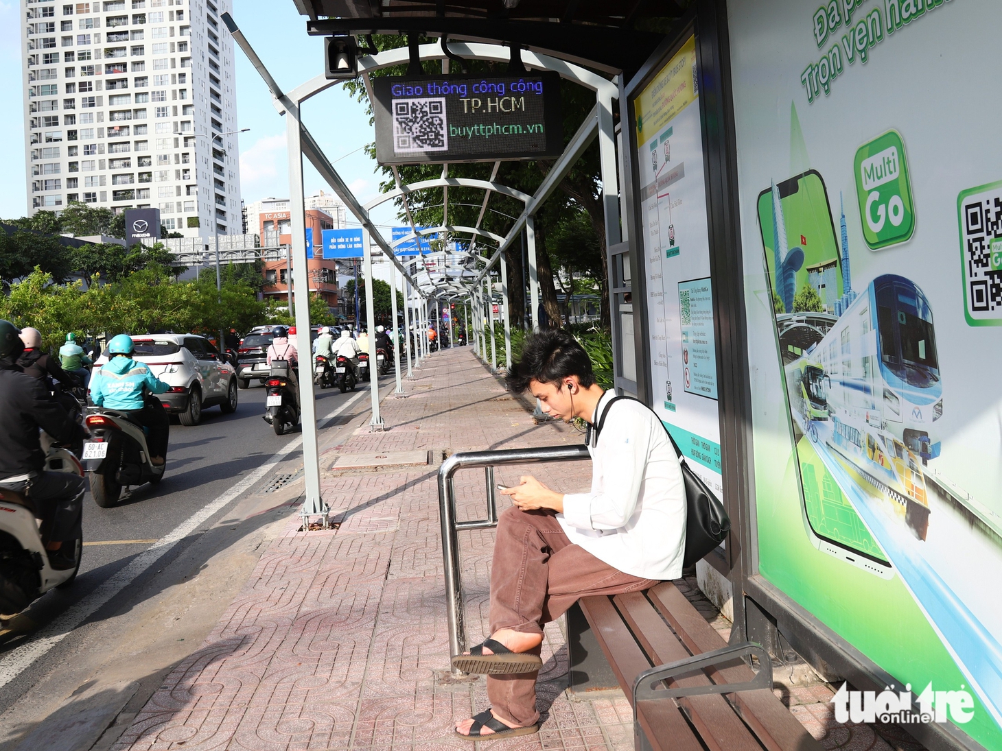 Lắp mái che kết nối metro số 1 với xe buýt, tăng trải nghiệm giao thông công cộng - Ảnh 7.
