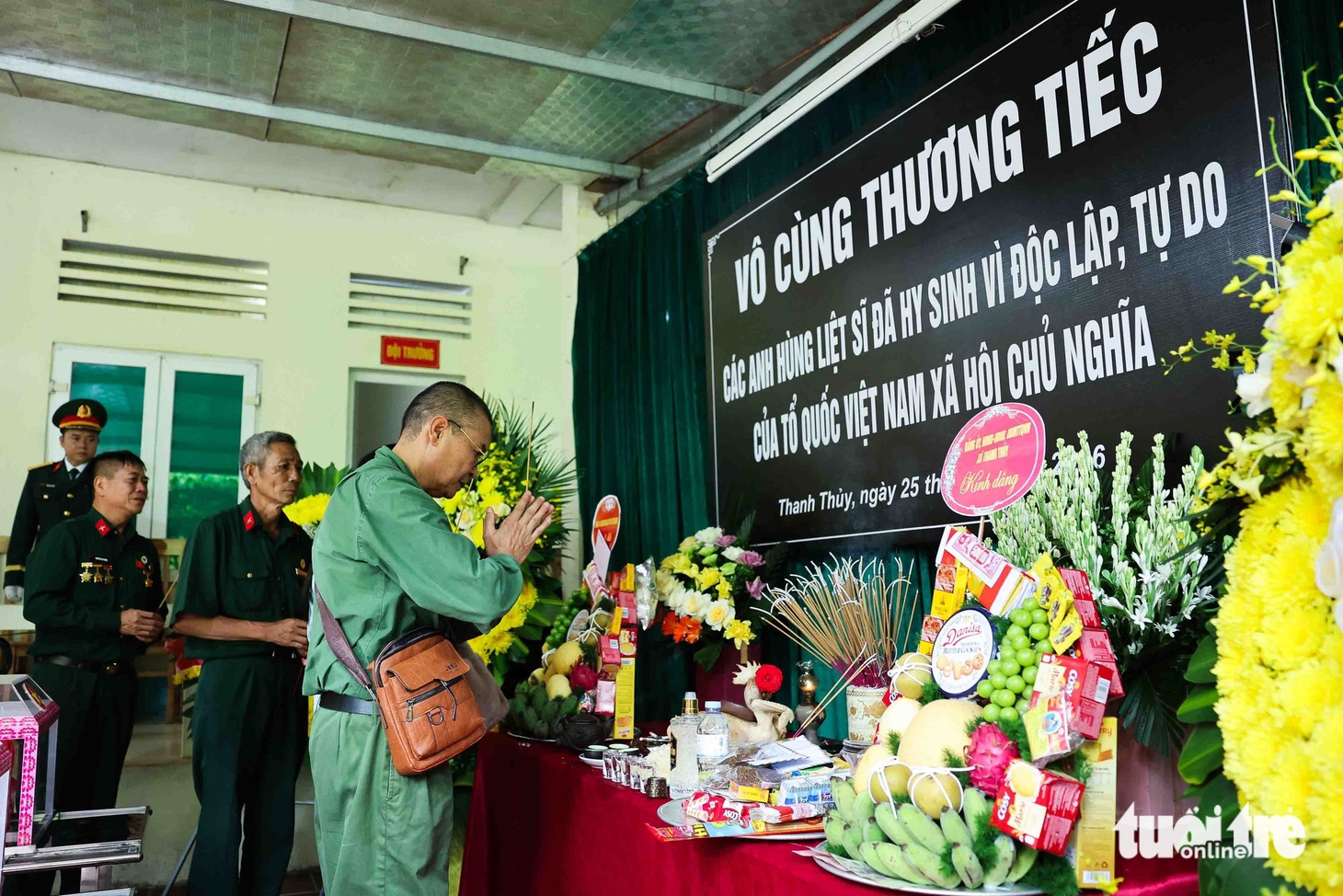 Dòng người đội nắng tiễn đưa 34 liệt sĩ rời chiến trường Vị Xuyên  - Ảnh 9.