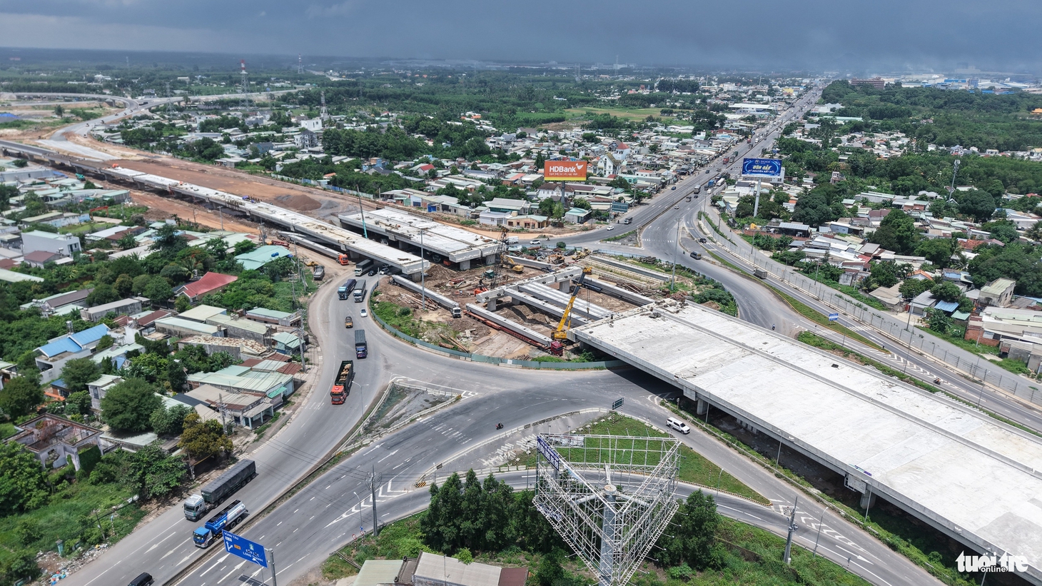 Đón đô thị sân bay TP Đồng Nai: Không thể chờ cao tốc quá tải mới mở rộng - Ảnh 1.