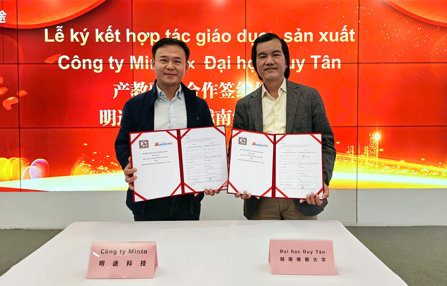 PGS.TS. Nguyễn Gia Như được bổ nhiệm chức phó giám đốc ĐH Duy Tân - Ảnh 3.