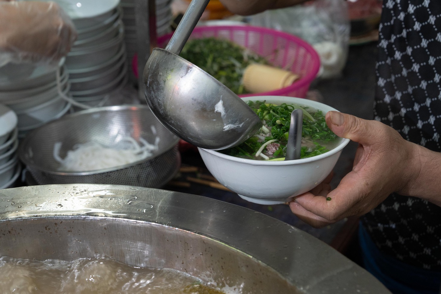 Phở Gia truyền 49A Bát Đàn nức tiếng, từ phố cổ Hà Nội sang Úc - Ảnh 3.