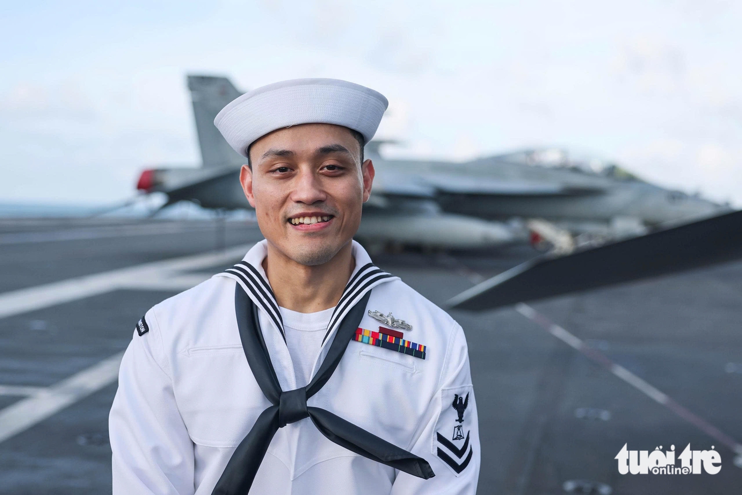 Những gương mặt, giọng nói Việt trên tàu sân bay Mỹ - Ảnh 3.