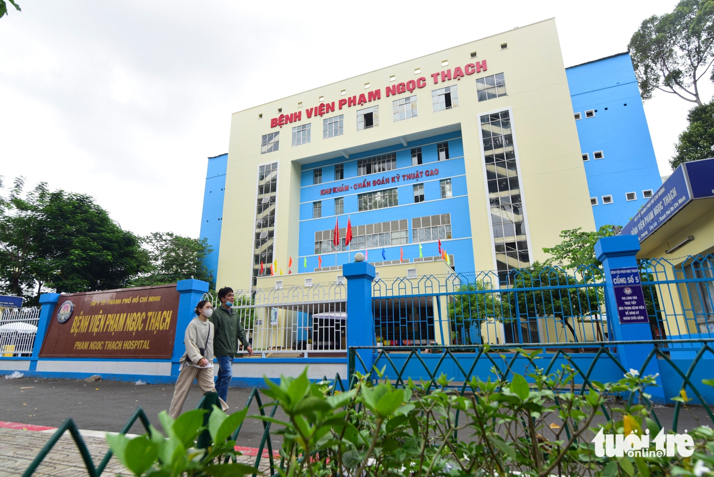 Ngắm nhìn lớp 'áo mới' của Bệnh viện Phạm Ngọc Thạch 120 tuổi ở TP.HCM - Ảnh 1.