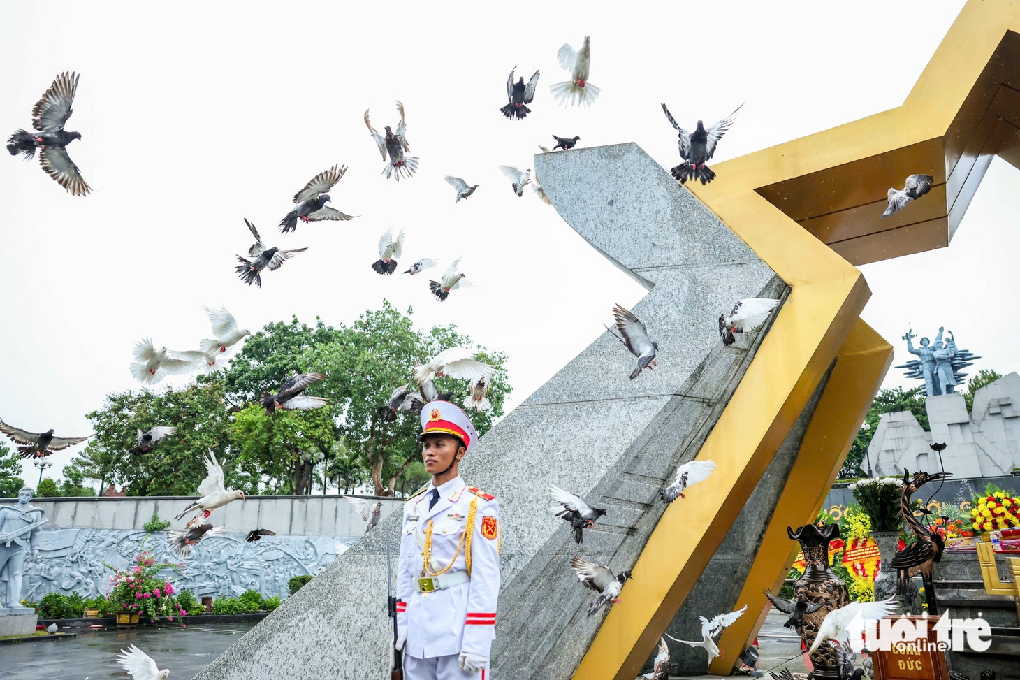 Tháng 7 đi tìm tên cho liệt sĩ và cuộc gặp với những người tuyến đầu - Ảnh 3.