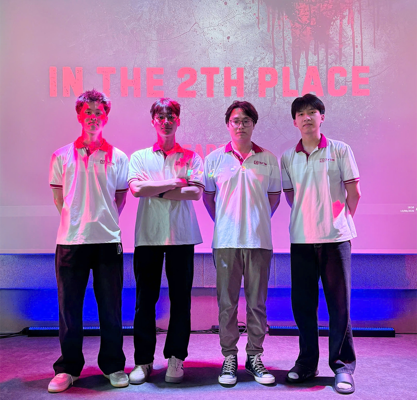 Sinh viên Duy Tân vào Top 5 cuộc thi Midnight Flag CTF 2026 ở Pháp - Ảnh 1.