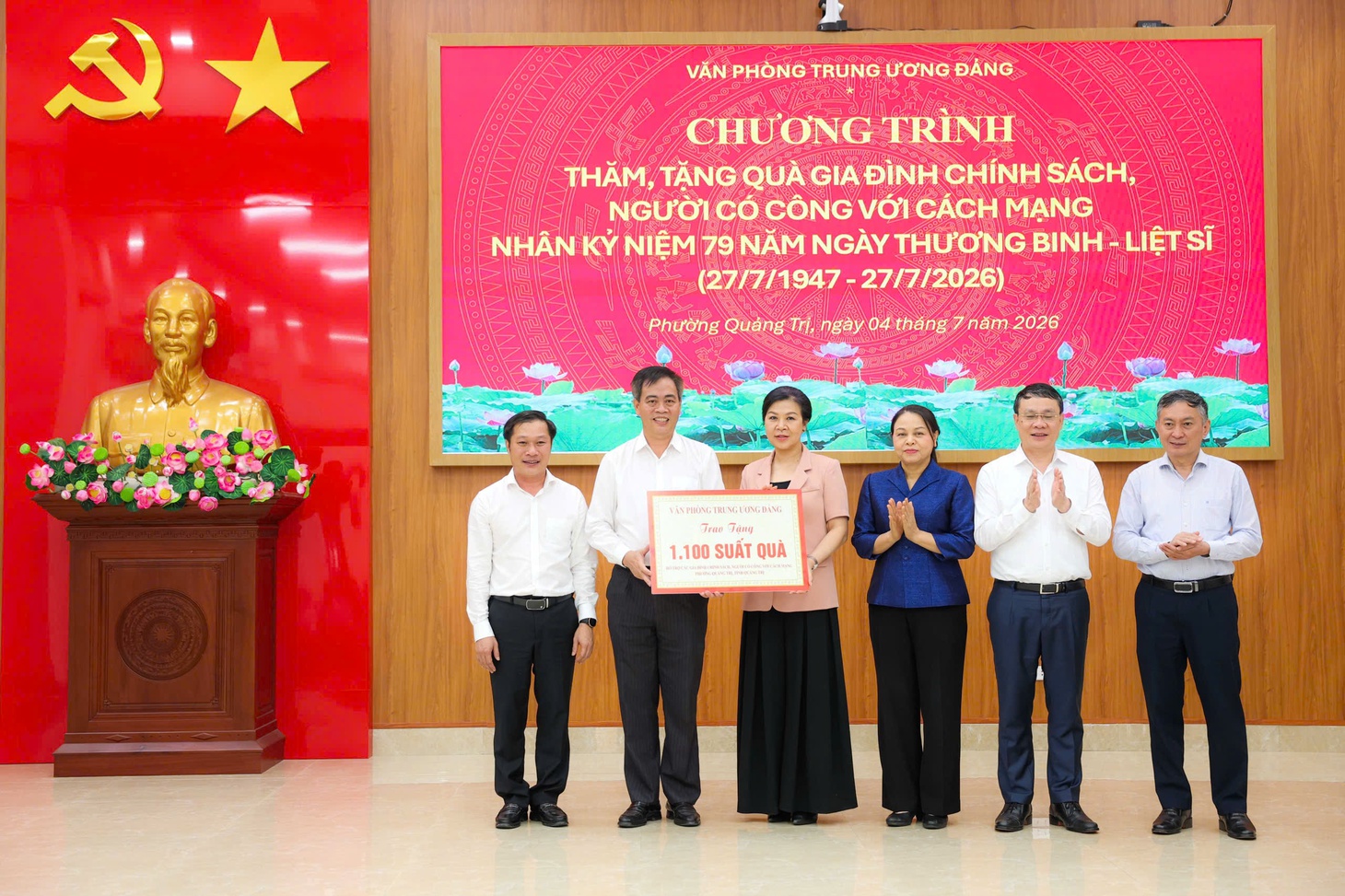 Tháng 7 đi tìm tên cho các liệt sĩ và cuộc gặp với những người tuyến đầu - Ảnh 8.