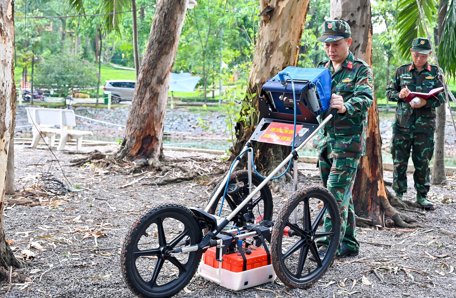 Hành trình từ bức ảnh lịch sử đến những hài cốt liệt sĩ đầu tiên được tìm thấy tại công viên Lê Thị Riêng - Ảnh 9.