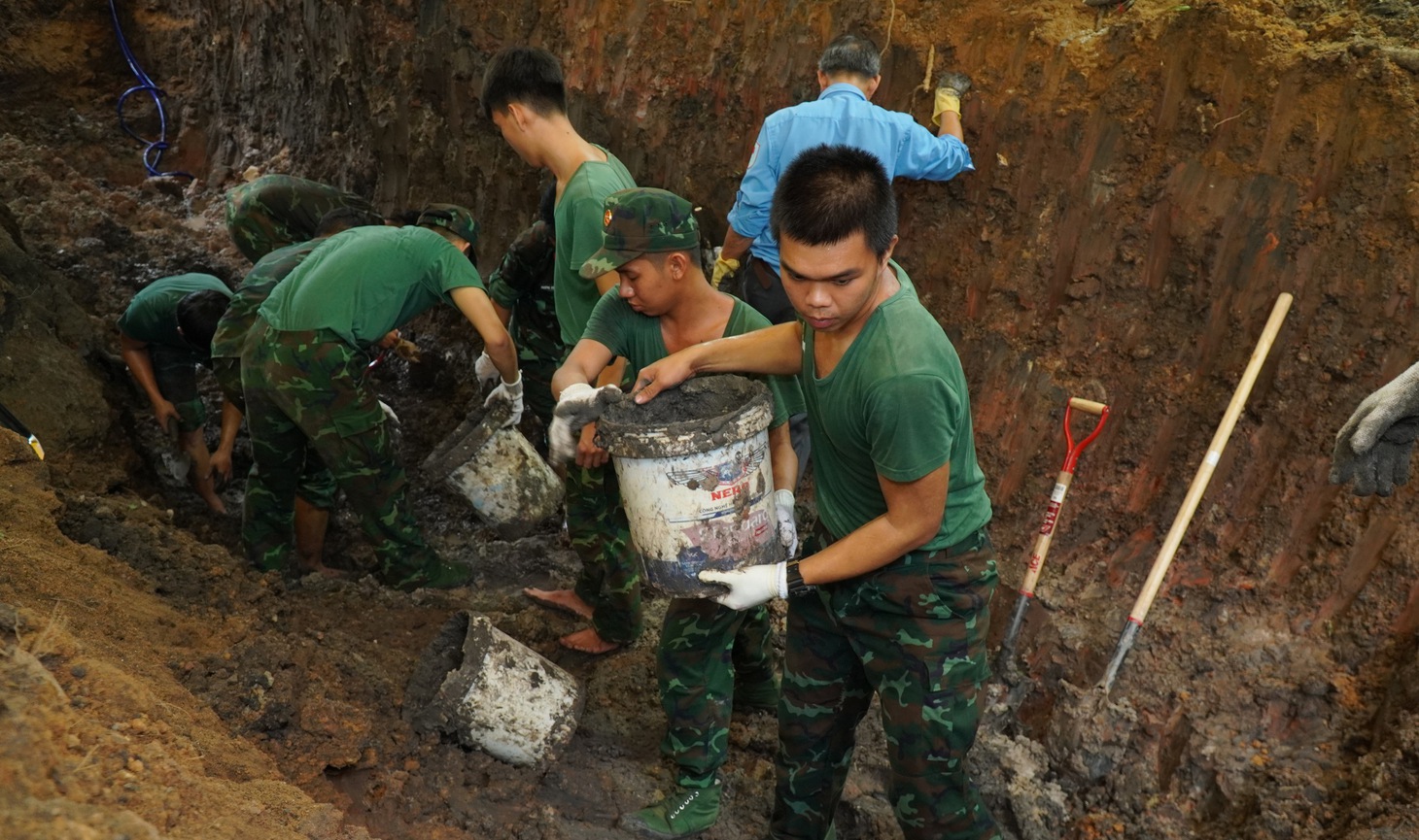 Hành trình từ bức ảnh lịch sử đến những hài cốt liệt sĩ đầu tiên được tìm thấy tại công viên Lê Thị Riêng - Ảnh 12.