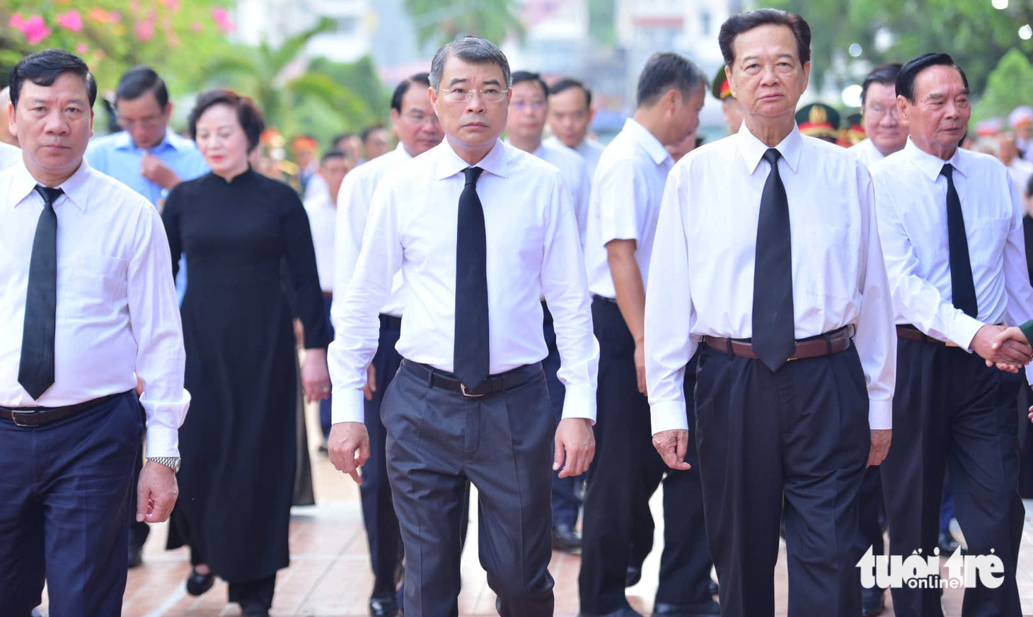 Thủ tướng Lê Minh Hưng dâng hương và dự lễ tìm kiếm, quy tập hài cốt liệt sĩ công viên Lê Thị Riêng - Ảnh 5.