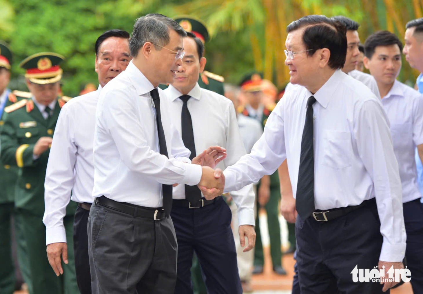 Thủ tướng Lê Minh Hưng dâng hương và dự lễ tìm kiếm, quy tập hài cốt liệt sĩ công viên Lê Thị Riêng - Ảnh 6.