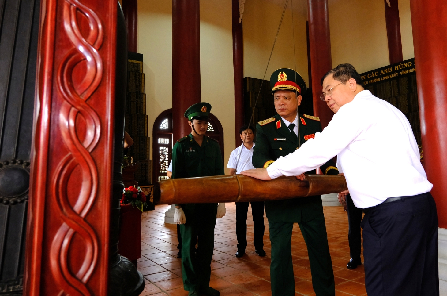 Phó Thủ tướng Phạm Gia Túc truy điệu, an táng 173 hài cốt liệt sĩ từ Campuchia về Tây Ninh - Ảnh 6.