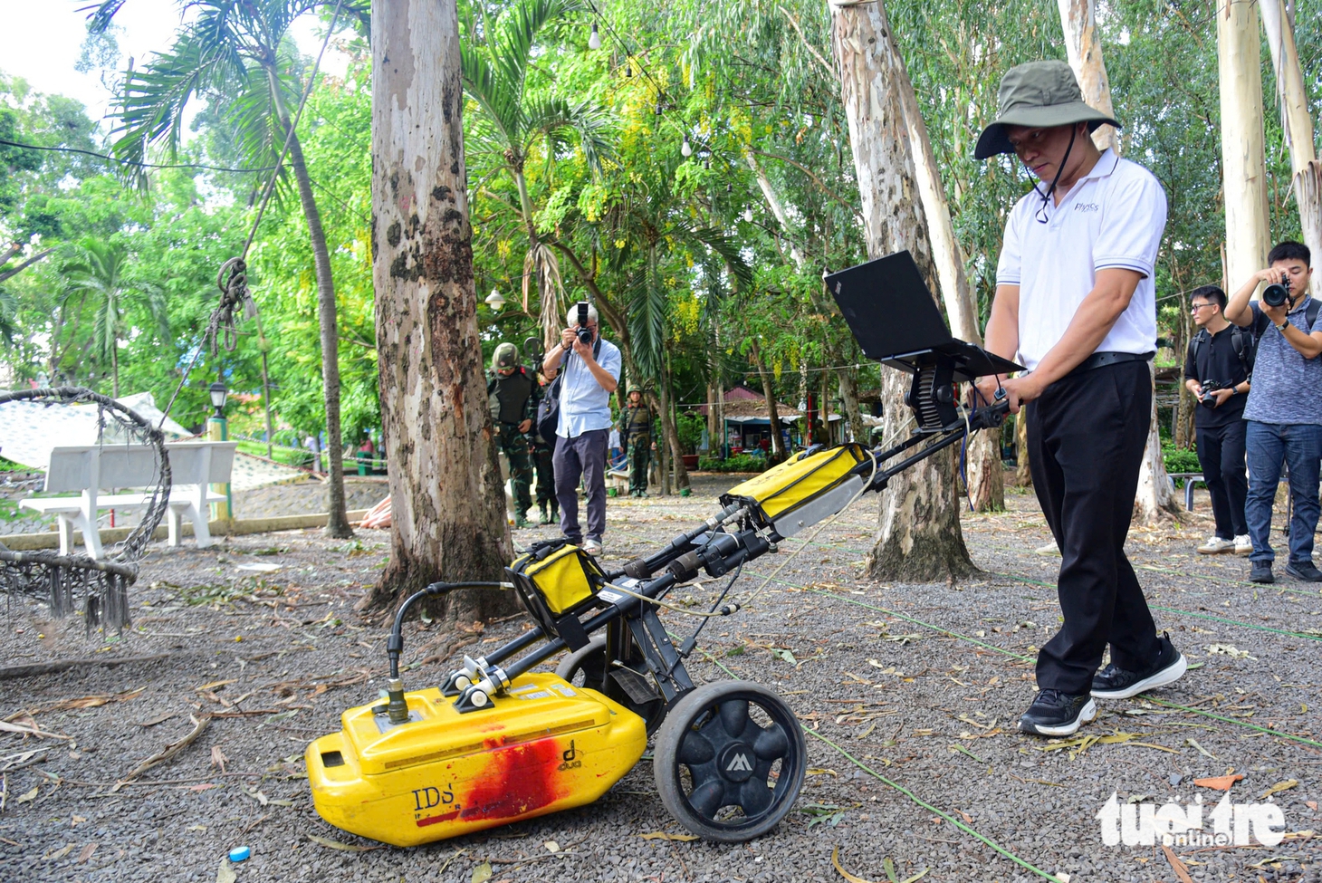 Hành trình từ bức ảnh lịch sử đến những hài cốt liệt sĩ đầu tiên được tìm thấy tại công viên Lê Thị Riêng - Ảnh 10.