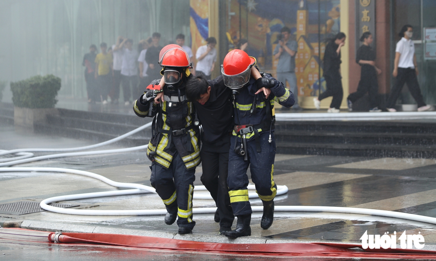 Hơn 3.000 người tham gia diễn tập chữa cháy, cứu nạn tại Saigon Centre - Ảnh 5.