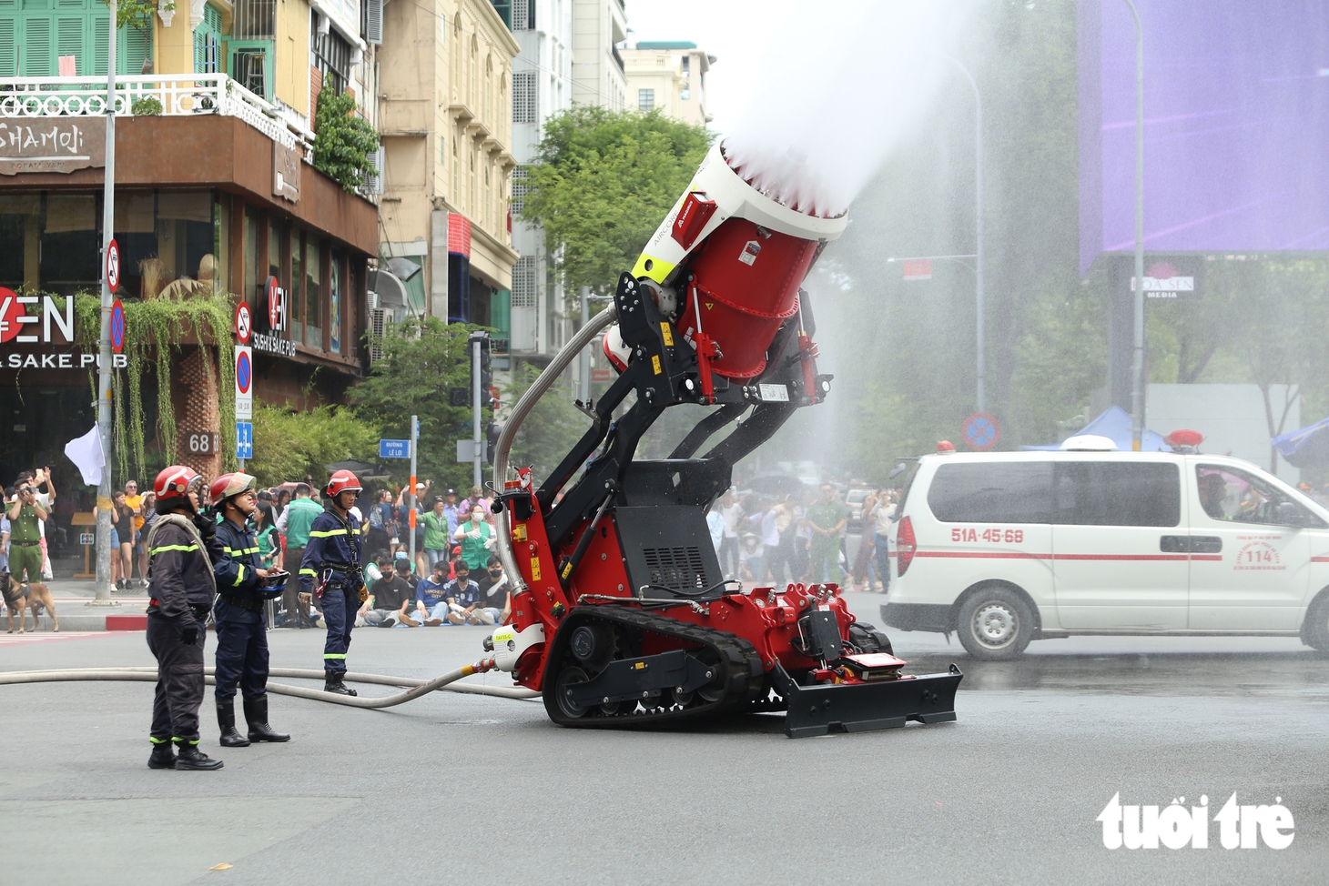 Hơn 3.000 người tham gia diễn tập chữa cháy, cứu nạn tại Saigon Centre - Ảnh 9.