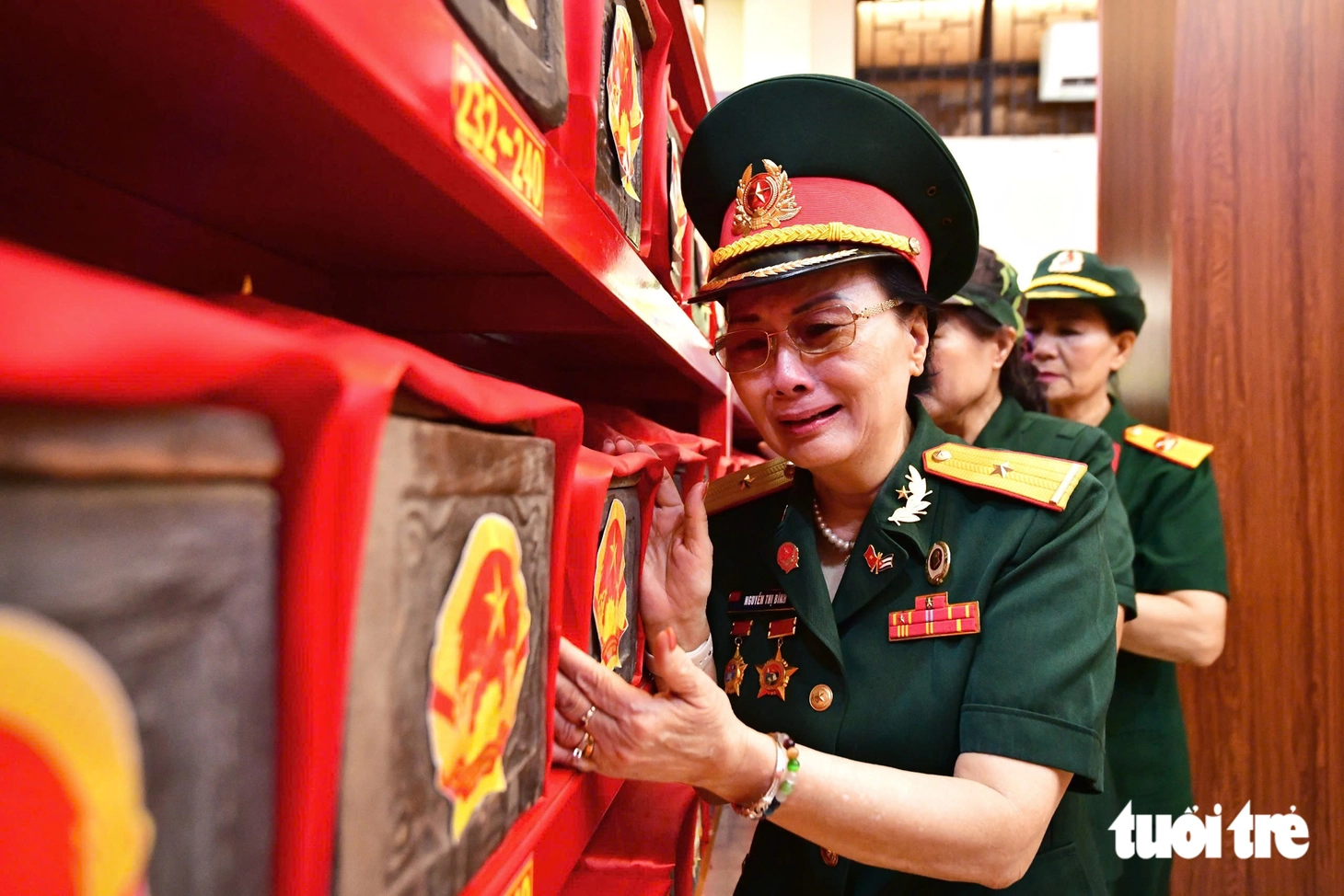 'Đón anh về mà dòng lệ trào dâng' - Ảnh 1.