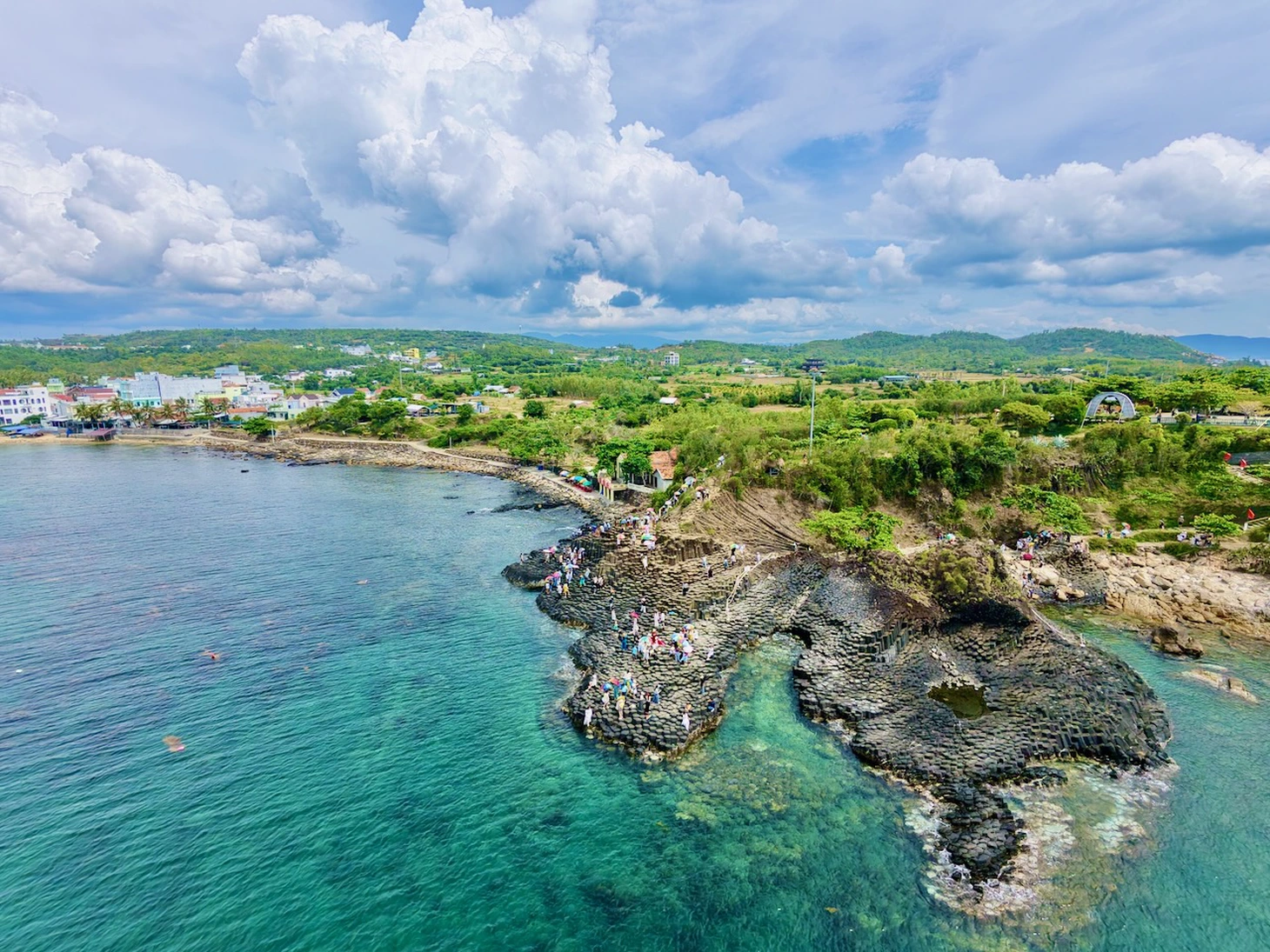 Công viên địa chất Phú Yên hướng tới danh hiệu UNESCO - Ảnh 1.