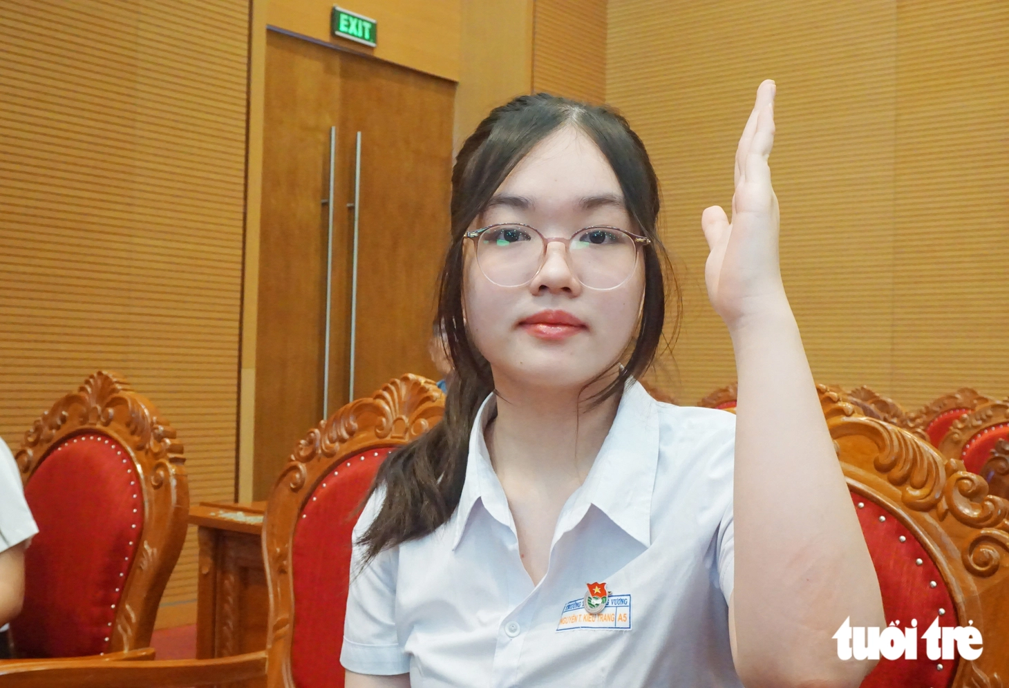 Thưởng 129 HS giỏi tỉnh và quốc gia vươn lên từ bao mái nhà tan tành trong bão lũ 2025 - Ảnh 6.
