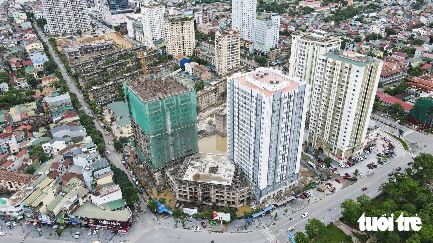 Nghệ An phá dỡ chung cư mất an toàn sau 50 năm sử dụng - Ảnh 8.